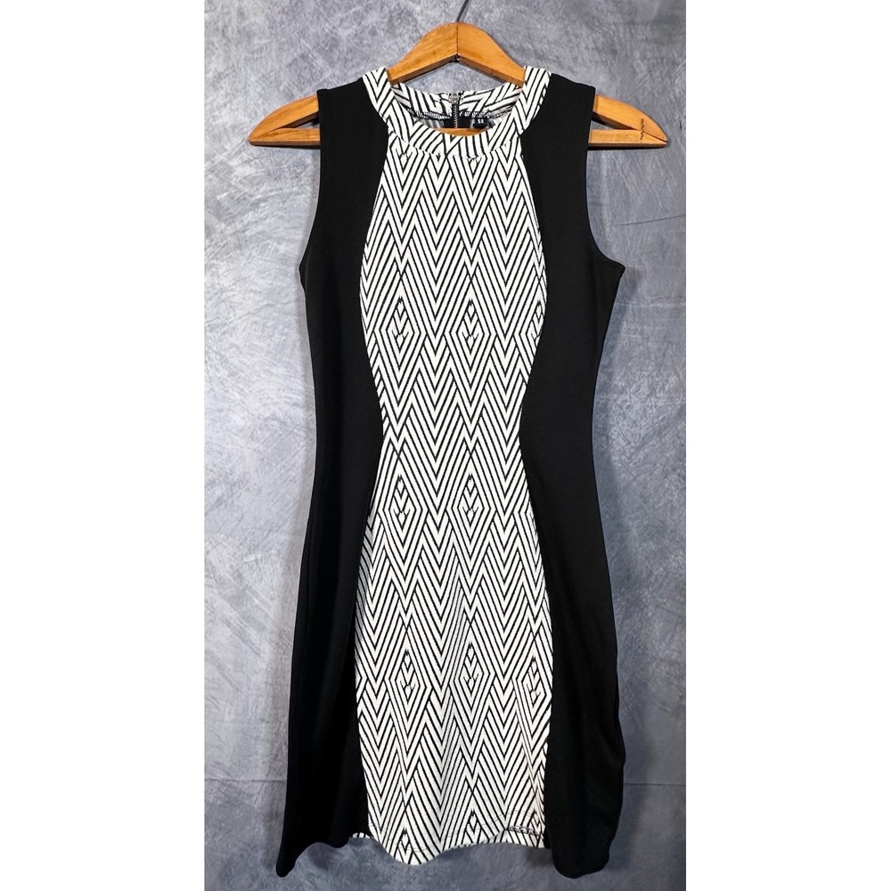 Divided By HM Bodycon Dress Womens 6 Black White Chevron Stretch Mini Zip Back